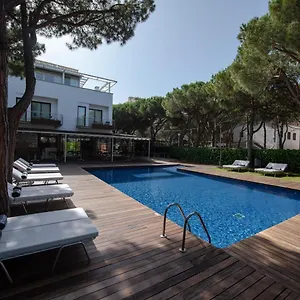 https://nm-suites.topcostabravahotels.com